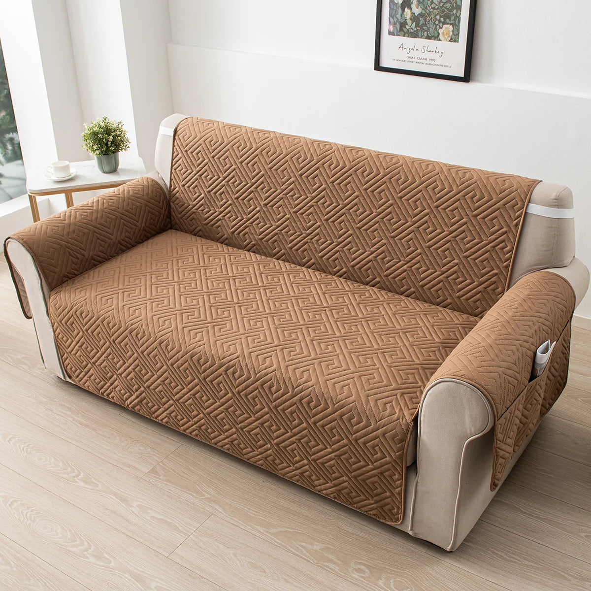 Housse Matelassée Antidérapante pour Canapé – Protection Douce et Ajustable